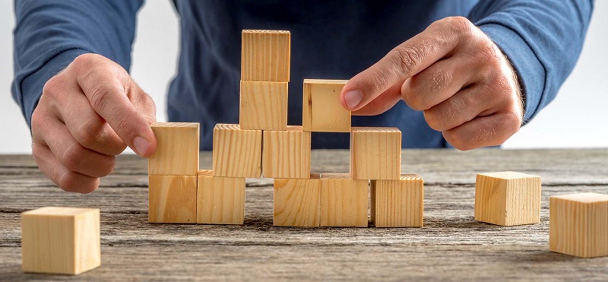 3 Tips for Working Well with a Title Company img